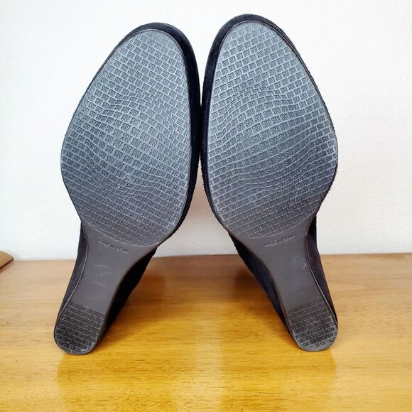 Stuart Weitzman WedgeHolster Black Suede Ruched Buckle Booties Fall Ankle SZ 9 - Picture 6 of 11